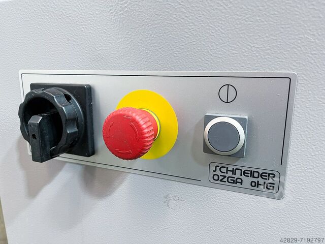 Automatyczna maszyna do spinania taśmą Schneider Ozga SO2004Q (SO2200Q, SSB2200Q, SSB2400P)