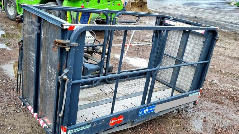 Teleskoparmstapler Merlo ROTO 40.26 MCSS