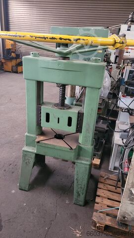 Presa za vreteno ruku VEB Pressenwerk Morgenröthe PSGZ 25