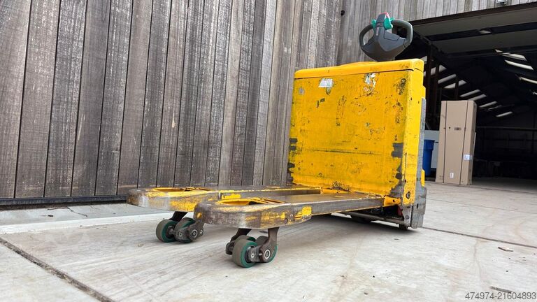 Manual pallet truck pump truck Jungheinrich EJE 116