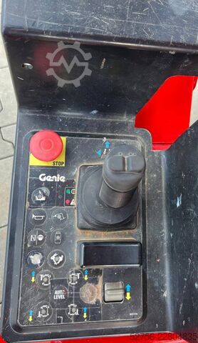 Ascensore a forbice Genie GS 4390 RT