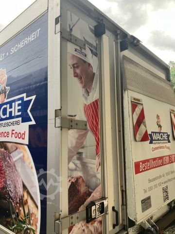 Koelwagen met geïsoleerde laadbak FUSO 7C15 Thermo-King T -600