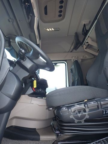 Standard tractor unit DAF XG 480 FT Skylight/Intarder/2xTank/PTO/Standklim