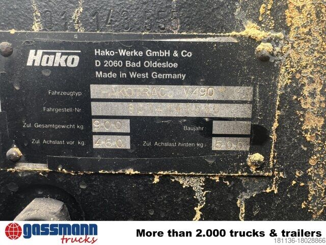 Sonstige Hako V 490 mit Schneeschild und Ketten