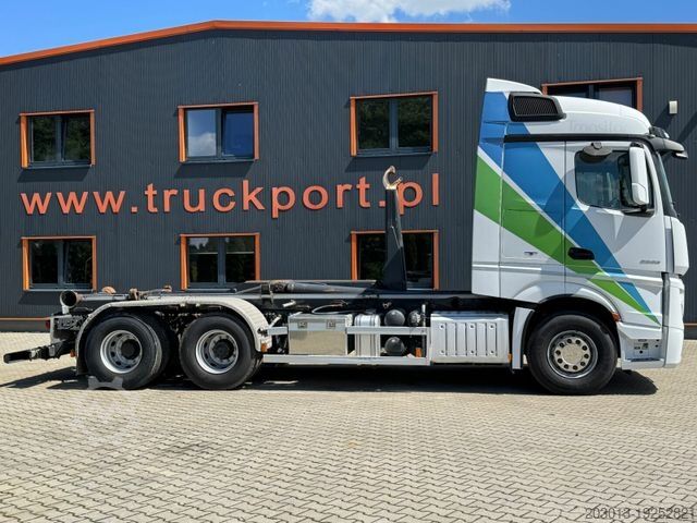 Kamion s kipom s pomičnim kontejnerom MERCEDES-BENZ ACTROS 2658 6x2 Abrollkipper MEILLER RK 26.67K