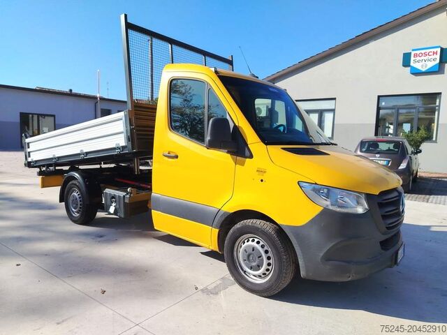 Autobasculantă Mercedes-Benz SPRINTER 315 CDI 2.2