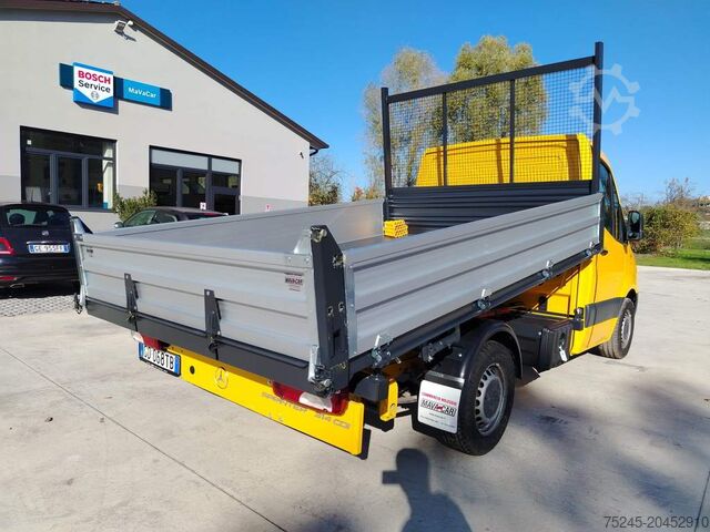 Autobasculantă Mercedes-Benz SPRINTER 315 CDI 2.2