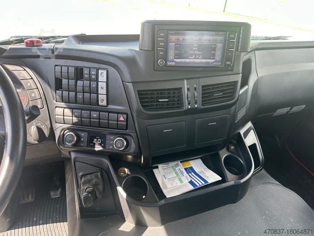 Camião porta-contentores de gancho IVECO AD340X480 / Kran Jonserd 890