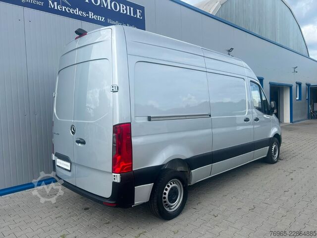 Dubă cu acoperiș înalt MERCEDES-BENZ Sprinter 215 9G-TR HOCH+LANG KLIMA 3-SITZ KAMERA