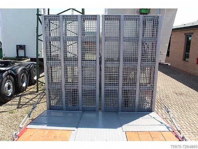 Mașini de construcții cu încărcător jos  CEYLAN carrellone rampe idrauliche nuovo