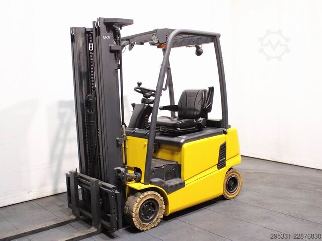 Elektrische vorkheftruck met 4 wielen Hyundai 16 B-9