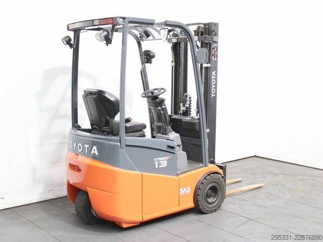Ηλεκτρικό περονοφόρο 3 τροχούς Toyota 7 FBEST 13