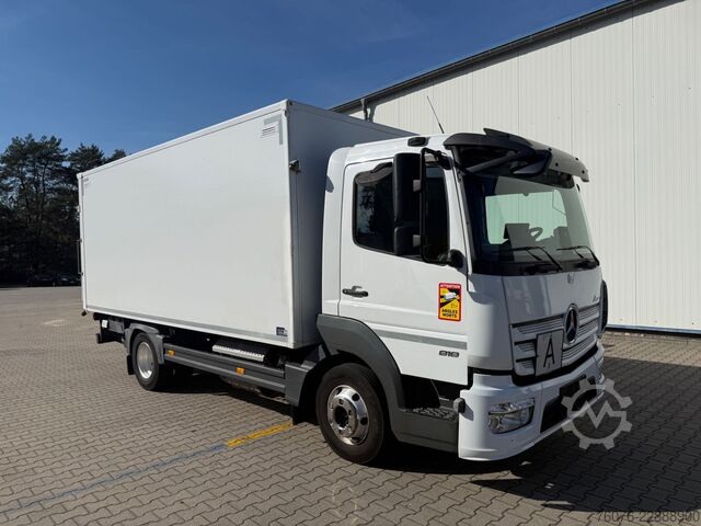 Furgone chiuso MERCEDES-BENZ MB 818 L 5 m Koffer LBW 1t 2,5 t NL Klima Kamera