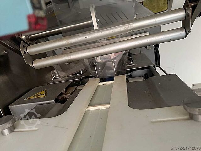 Macchina riempitrice e sigillatrice orizzontale PFM Spa BORA