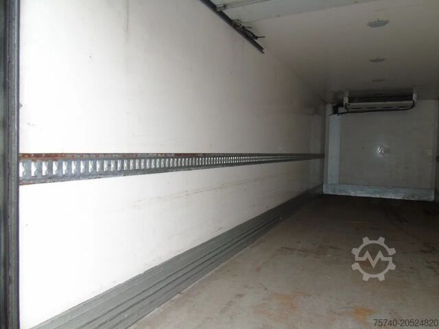 Hűtött/fagyasztott szállítás DAF LF 220 + CARRIER SUPRA 850 + 16T + EURO 6