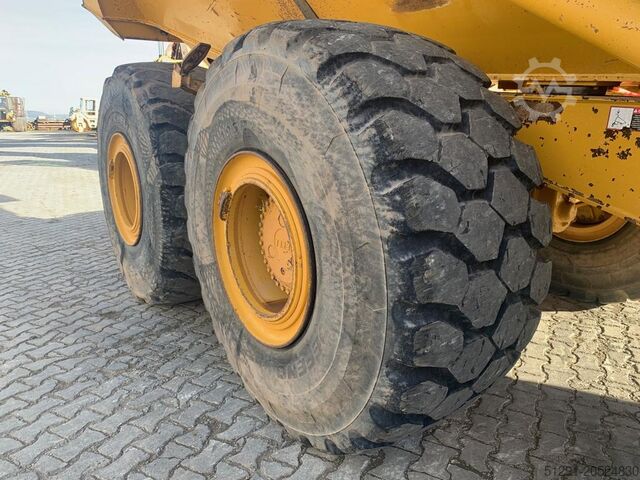Knikdumper Bell B40D with Tailgate