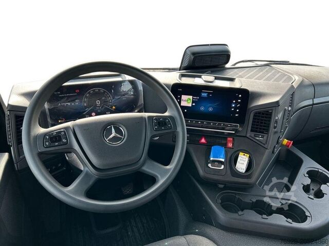 Camión caja Mercedes-Benz AROCS