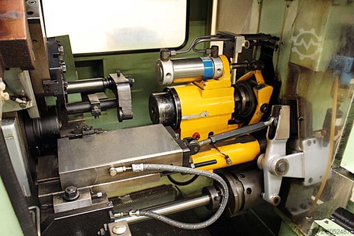 Torno automático de barra Traub TK 42