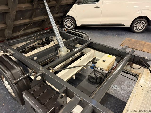 Φορτηγό ανατρεπόμενο βαν PEUGEOT Boxer DoKa 3 Seiten Kipper Klima AHK 3,0T 2.Hand