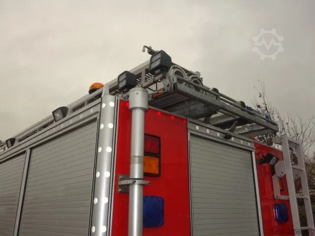 Véhicule de lutte contre les incendies Mercedes-Benz 1325 godiva pump bomberos