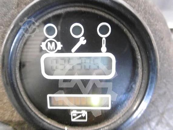 Elektryczny wózek widłowy trzykołowy LINDE E 15 Z-02