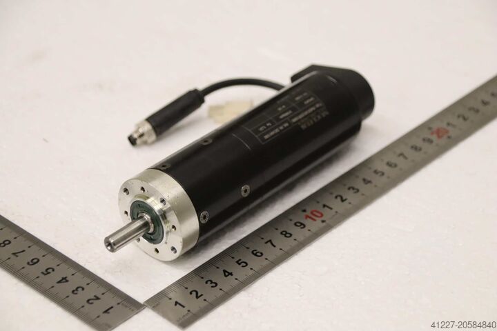 Servo-gearmotor 0,8 kW, 92,7 o/min Nucleus MCA 10140-RS0B0  G50BH121MVAR2C00