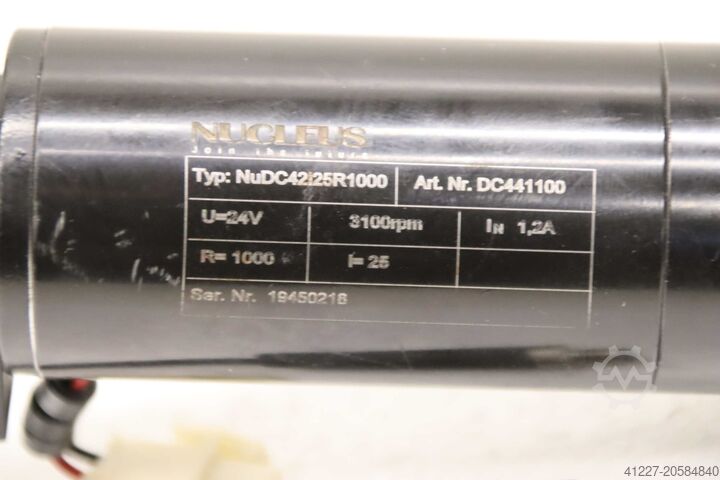 Servo-Getriebemotor 0,8 kW 92,7 U/min Nucleus MCA 10140-RS0B0 G50BH121MVAR2C00