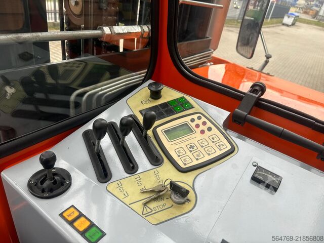 Stivuitor cu patru direcții Combilift Hubtex DQ45/Only 3310 h/Telscopic forks