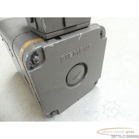 Steuerung Siemens 1FT5071-0AF02-0 - Z Permanent Magnet Motor SN:E8H61677401011