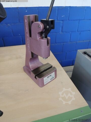 Toggle Press - coloană unică BERG & SCHMID HK 500