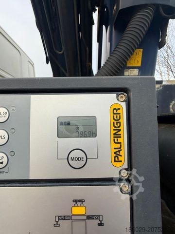 Kroghejselastbil TATRA Phoenix 8x8 Paflinger Kran Hakengerät