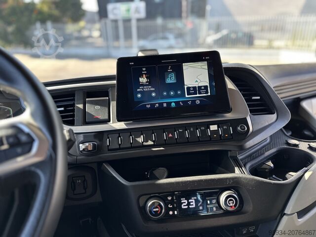 τυπικός οδικός ελκυστήρας Iveco S-Way 580 Edizione Limitata Martini