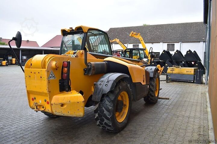 Teleskopski utovarivač JCB 540-140
