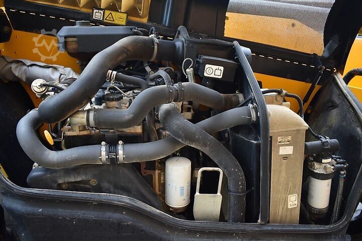 Teleskopski utovarivač JCB 540-140