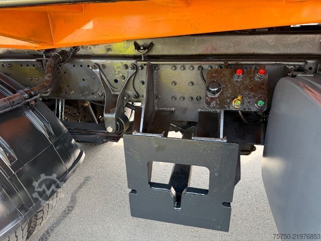 Outro MERCEDES-BENZ Actros 2032 4x4 Blattfederung + Kupplung+Meiller