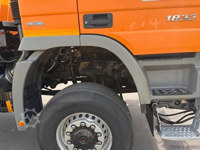 Outro MERCEDES-BENZ Actros 2032 4x4 Blattfederung + Kupplung+Meiller