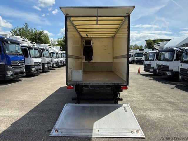 Furgão fechado MERCEDES-BENZ SPRINTER 316 CDI Koffer 4,40 m LBW 0,75 T*KLIMA