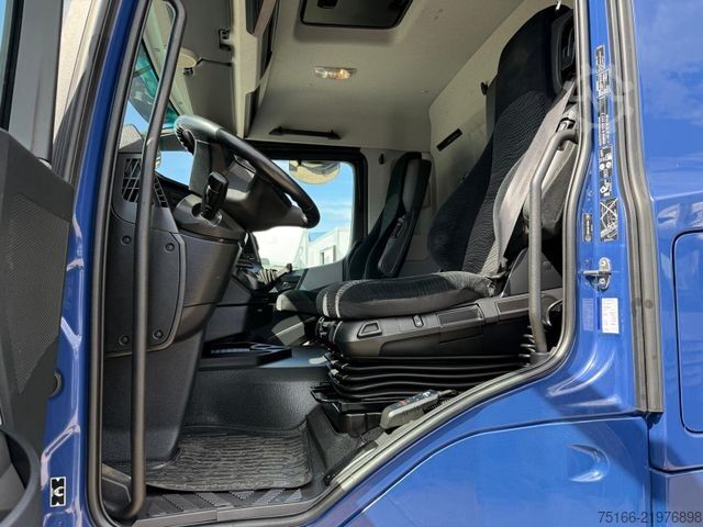 Dryckeslastbil MERCEDES-BENZ ACTROS 2548 L Getränkekoffer 7,7 m LBW 2 T*LENK