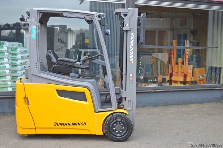 Wózek widłowy Jungheinrich EFG 220