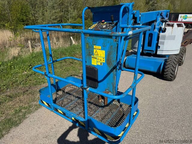 Piattaforma di lavoro telescopica articolata Genie Z 34/22 RT