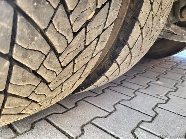 Vuilniswagen SCANIA P280