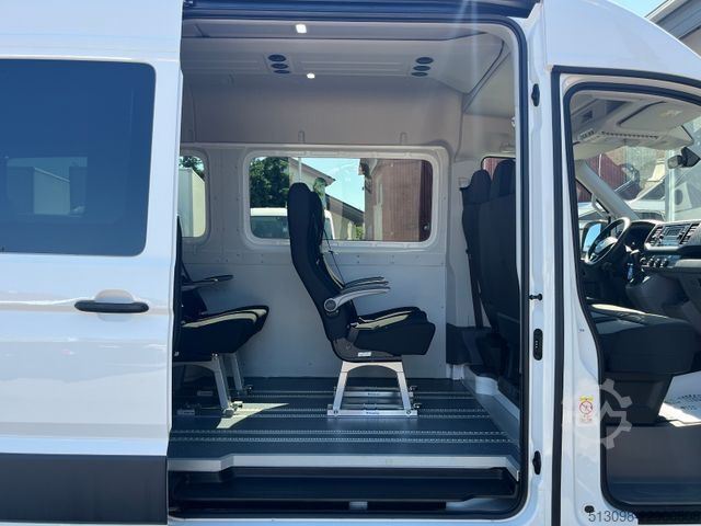 Dodávka s vysokou střechou VOLKSWAGEN CRAFTER 2.0 TDI 9 SITZER AUTOMATIK KLIMAAUTO PDC