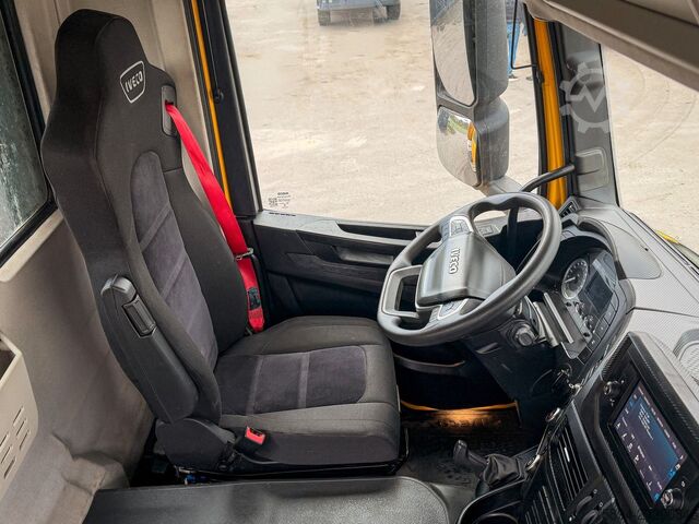 Tippbil IVECO X WAY 480* KIPPER * 8x4 * TOPZUSTAND