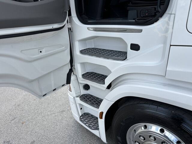 Standart çekici ünitesi SCANIA 590S FULL PNEUMATIC
