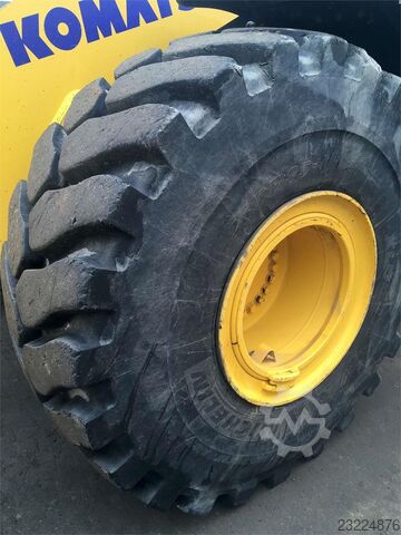 Komatsu WA475-10E0 Komatsu WA475-10E0