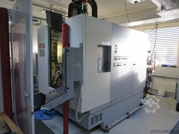 Universal Bearbeitungszentrum CHIRON FZ 15 KS