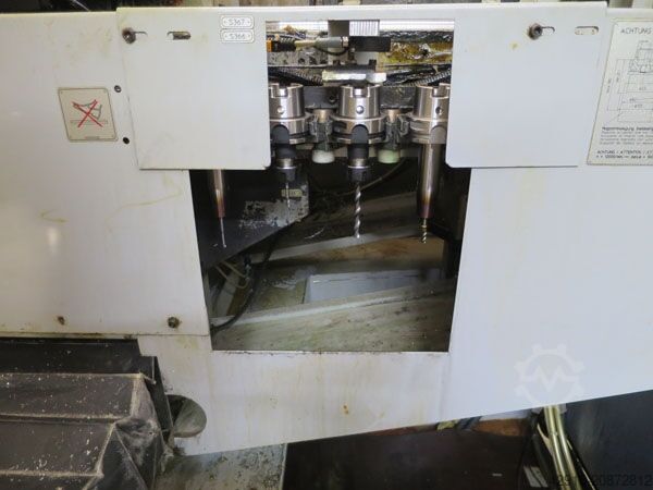 Universal Bearbeitungszentrum CHIRON FZ 15 KS