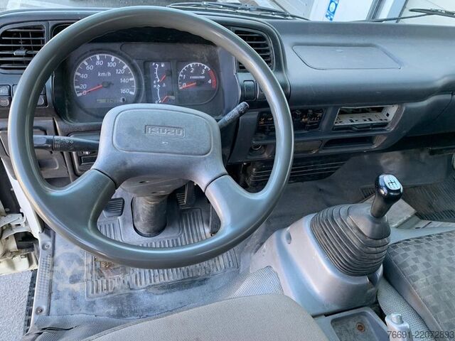 Sklápěcí dodávka Isuzu NPR 35
