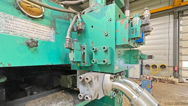 Balička s lisovací silou 200 t, velký formát MACPRESSE 112
