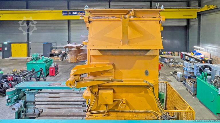 Balička s lisovací silou 200 t, velký formát MACPRESSE 112